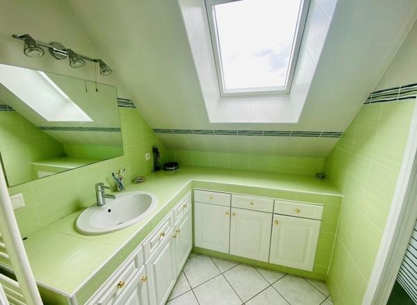 Maison 8 pièces de 200m2 sur 6000m2 de terrain