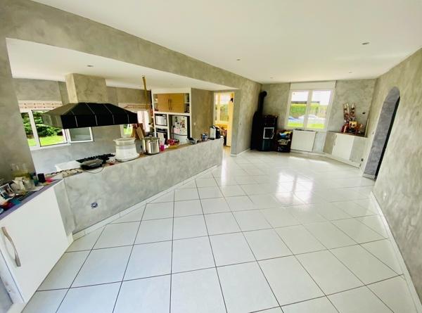 Maison 8 pièces de 200m2 sur 6000m2 de terrain