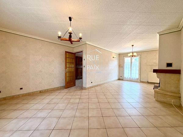 86000 POITIERS Maison Poitiers 3 pièce(s) 102m2
