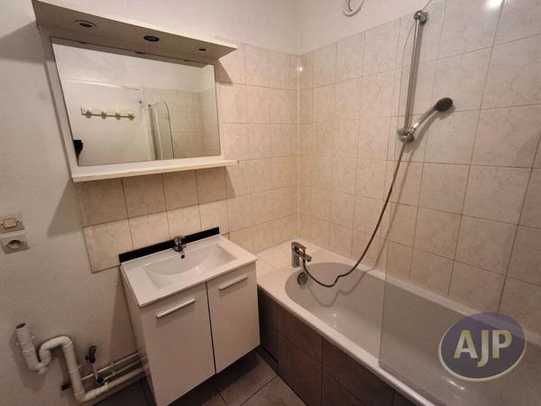 Vente appartement Paris 13eme : 381 600 € - AJP Immobilière Passy Paris 16