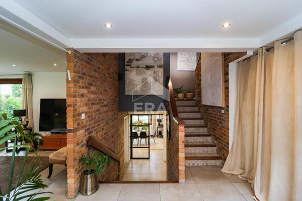 Maison d'architecte Evry Courcouronnes 9 pièce(s) 278 m2