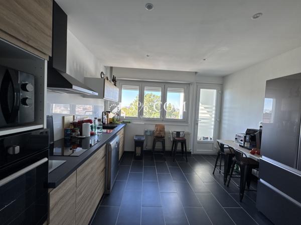 Appartement 5 pièce(s) 3 chambre(s) 92 m²