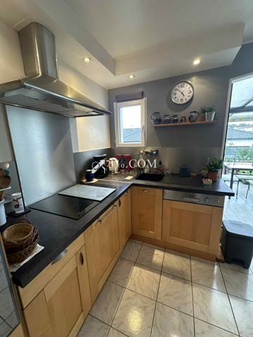 Maison 6 pièce(s) 3 chambre(s) 110 m²