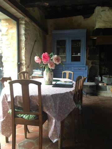 Deux maisons pour le prix d'une. Idéal pour un gîte