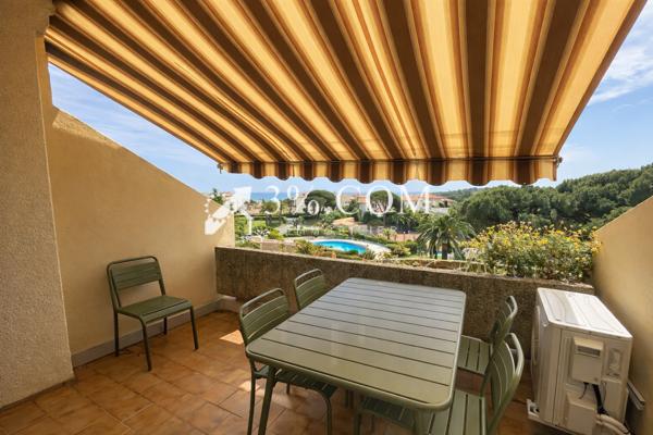 Studio
                                                                                                                                                                                                                                                                                                                        1 pièce(s)                                                                                                                                                                                                                                                                                                                              29.77  m²