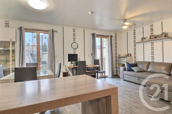 Maison à vendre  4 pièces - 82,92 m 2   LE BLANC MESNIL  - 93