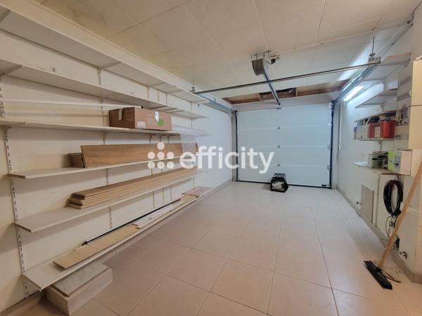 Maison
         8 pièces
        - 128 m² Exclusivité 949 000 € *