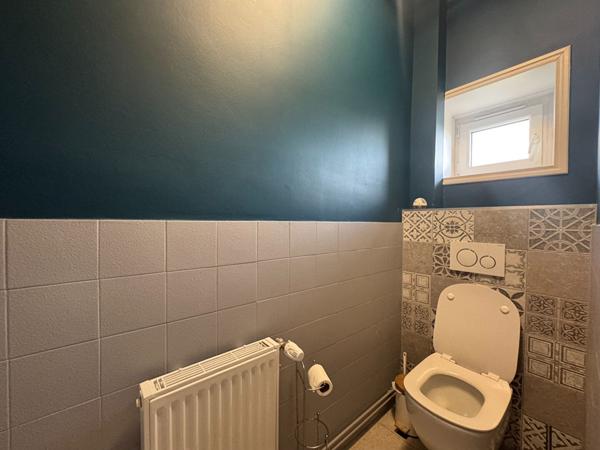 Maison spacieuse à vendre à Lannilis - 5 chambres, jardin et garage