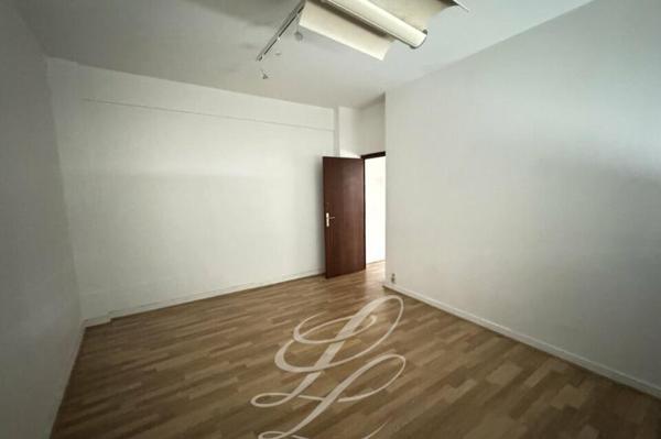 Location - BUREAUX 30 m 2