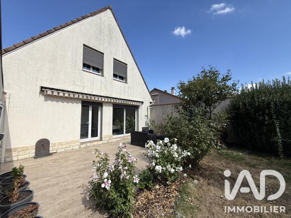 Maison à vendre 5 pièces 104 m² Vaux-le-Pénil