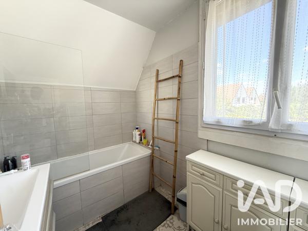 Maison à vendre 5 pièces 104 m² Vaux-le-Pénil