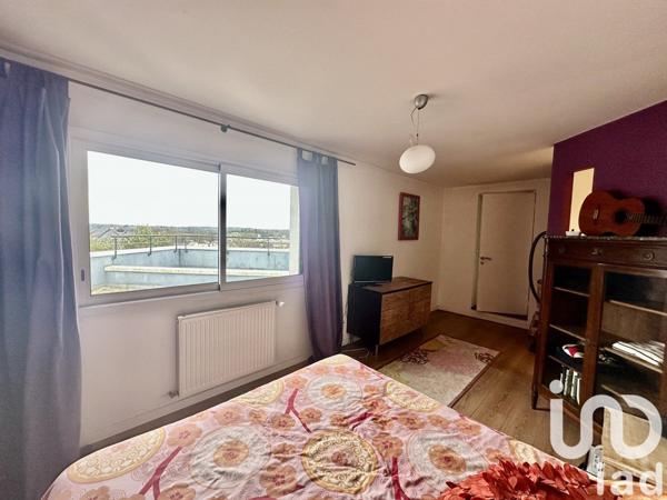 Maison 7 pièces de 215 m² à Quimper (29000)