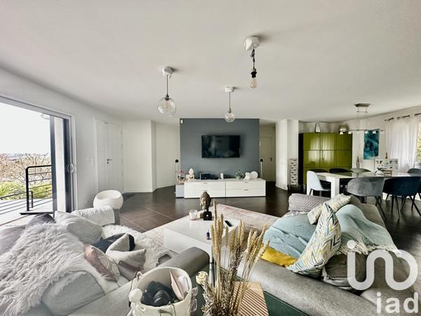 Maison 7 pièces de 215 m² à Quimper (29000)