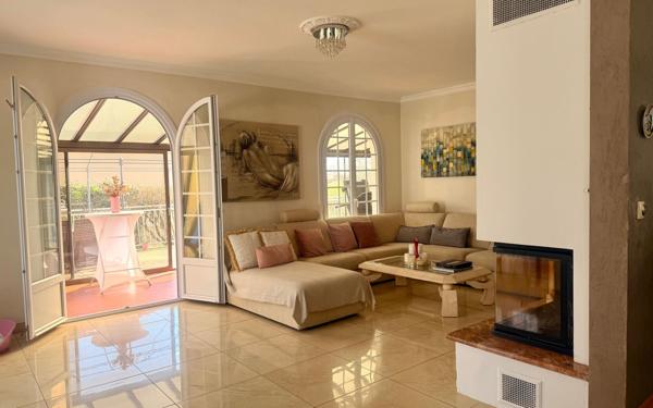 Maison à vendre    5 pièces • 157 m2 Bruguières