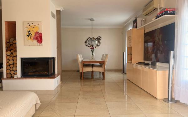 Maison à vendre    5 pièces • 157 m2 Bruguières