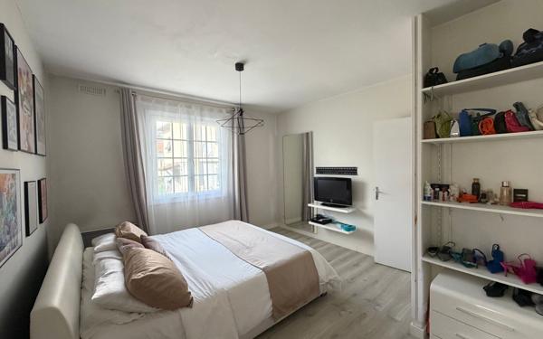 Maison à vendre    5 pièces • 157 m2 Bruguières