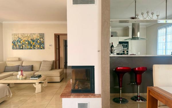 Maison à vendre    5 pièces • 157 m2 Bruguières