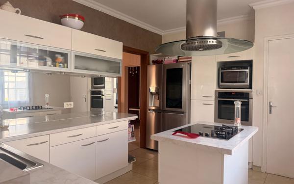 Maison à vendre    5 pièces • 157 m2 Bruguières