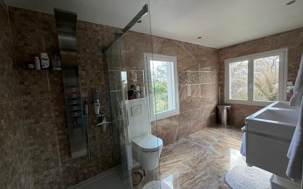 Maison à vendre    5 pièces • 157 m2 Bruguières