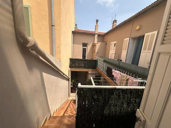 Immeuble de rapport à vendre à Toulon dans le Var (83000), ref : 14517/529   
LA LOUBIERE