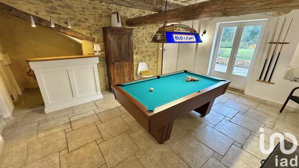 Demeure 10 pièces de 280 m² à Uchaux (84100)