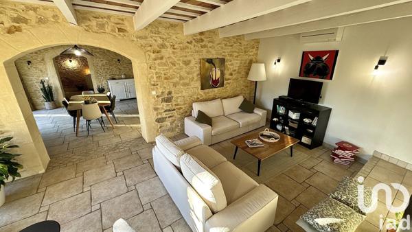 Demeure 10 pièces de 280 m² à Uchaux (84100)