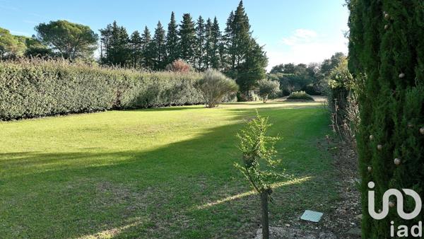 Demeure 10 pièces de 280 m² à Uchaux (84100)