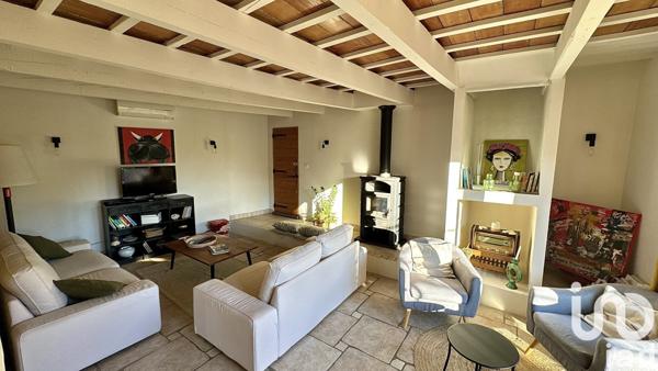 Demeure 10 pièces de 280 m² à Uchaux (84100)