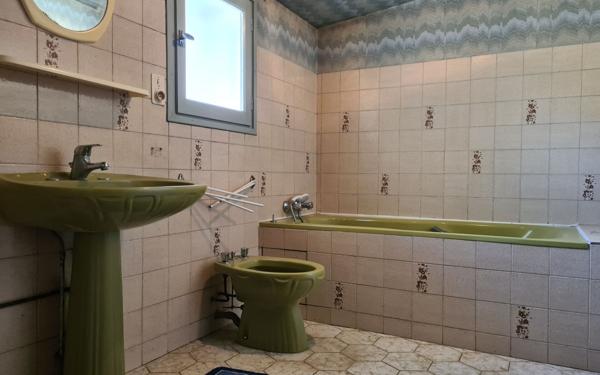 Maison à vendre    12 pièces •  Semussac