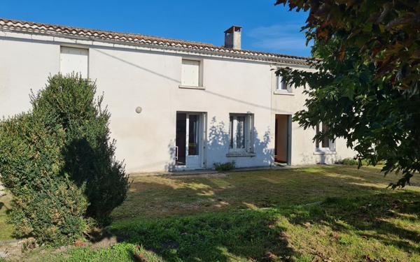 Maison à vendre    12 pièces •  Semussac