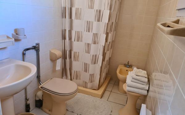 Maison à vendre    12 pièces •  Semussac