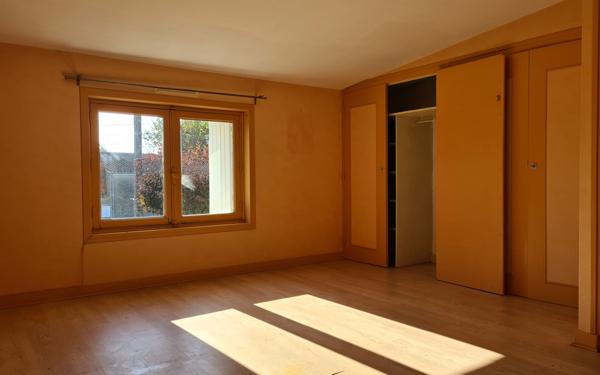 Maison à vendre    12 pièces •  Semussac