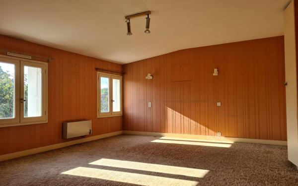 Maison à vendre    12 pièces •  Semussac