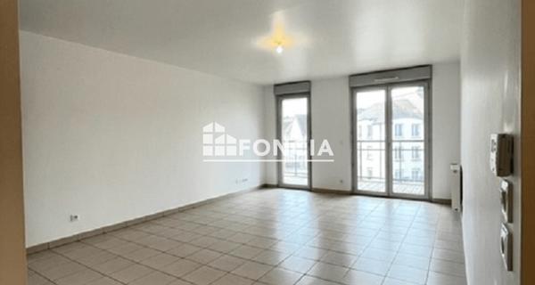 Location Appartement 4 pièces 83.7 m² - Linas 91310