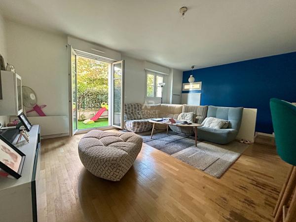 Appartement Poissy 4 pièce(s) 85.6 m2 €399 000 ** - Référence 8828