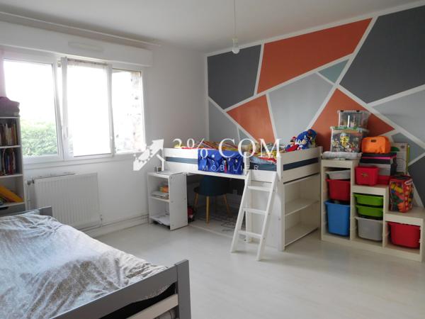 Maison 5 pièce(s) 3 chambre(s) 90 m²