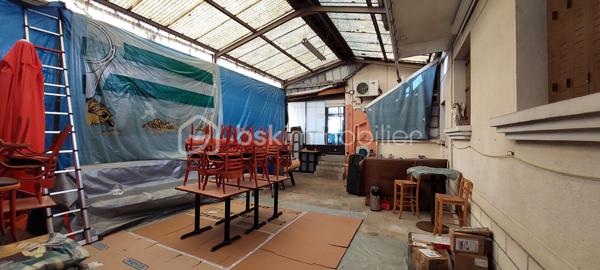 Local commercial de 140 m²