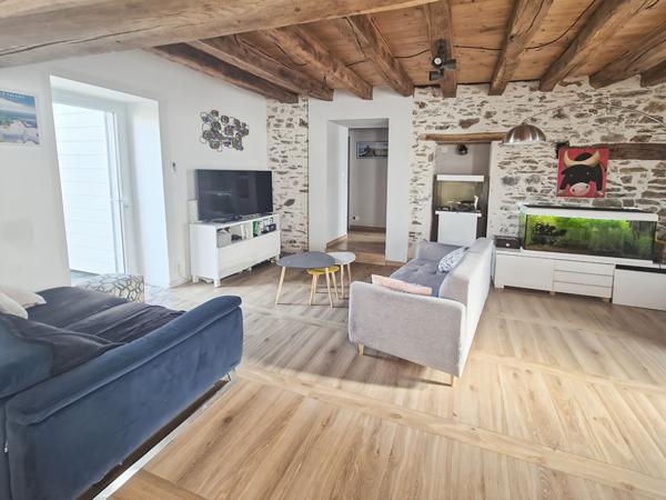 Magnifique longère familiale avec terrain 2000 m²env