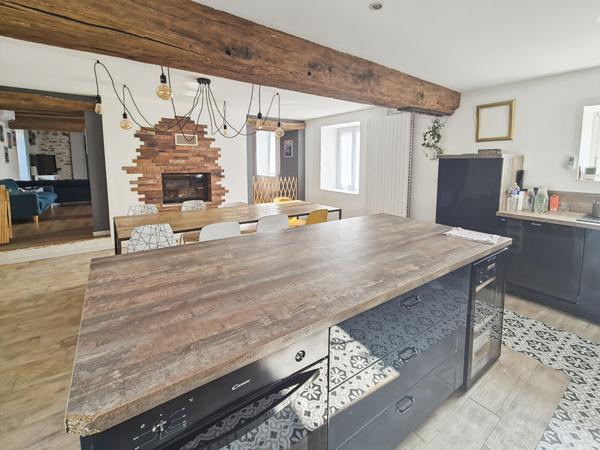 Magnifique longère familiale avec terrain 2000 m²env