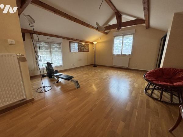 Spacieuse villa de 8 pièces à LAGNIEU (01150)