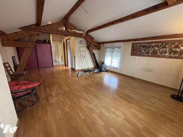 Spacieuse villa de 8 pièces à LAGNIEU (01150)