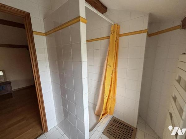 Spacieuse villa de 8 pièces à LAGNIEU (01150)