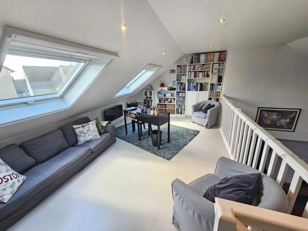 Vente                                                      Maison
                        
                     6 pièces                      157 m2                     à Montévrain