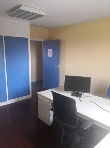 BUREAUX à louer 175 m² MAYENNE.