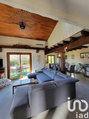 Maison traditionnelle 7 pièces de 148 m² à Mios (33380)