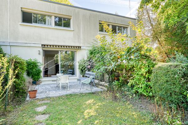 Maison familiale 5 pièces avec jardin privatif – Quartier La Feuillaume