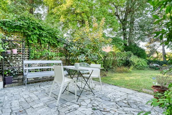 Maison familiale 5 pièces avec jardin privatif – Quartier La Feuillaume