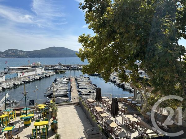 Appartement F5 à vendre  6 pièces - 98,13 m2 ST CYR SUR MER - 83