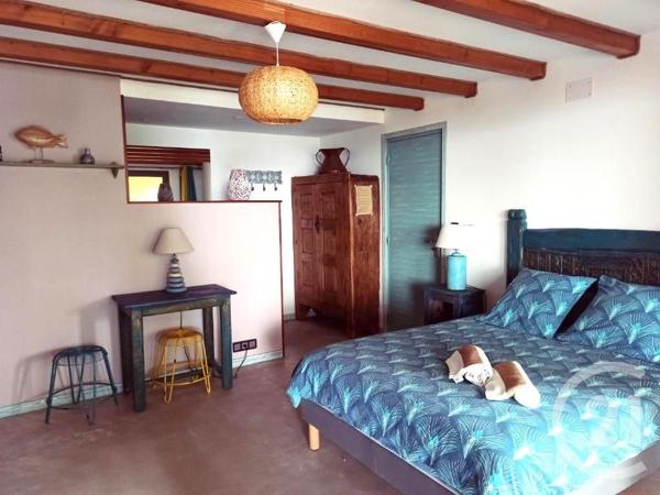 Appartement F5 à vendre  6 pièces - 98,13 m2 ST CYR SUR MER - 83