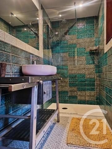 Appartement F5 à vendre  6 pièces - 98,13 m2 ST CYR SUR MER - 83